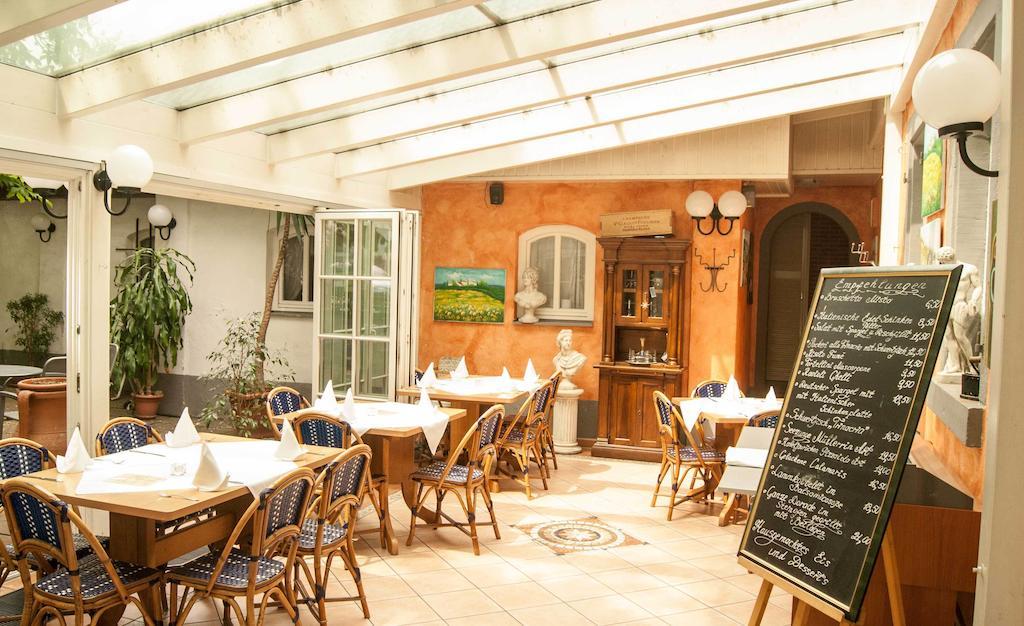 Dino'S Trinacria Hotel Friesenheim  Buitenkant foto
