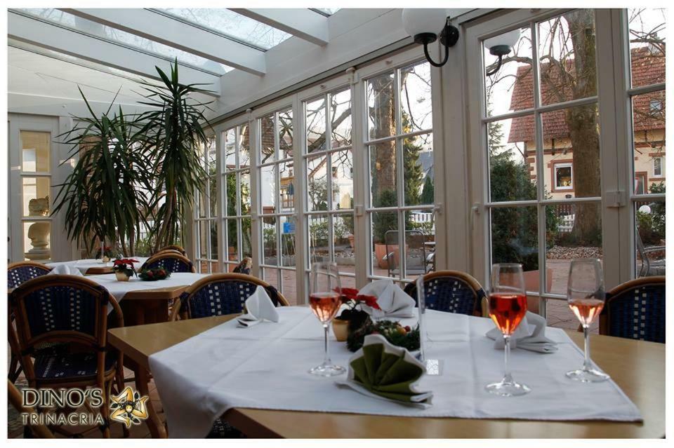 Dino'S Trinacria Hotel Friesenheim  Buitenkant foto